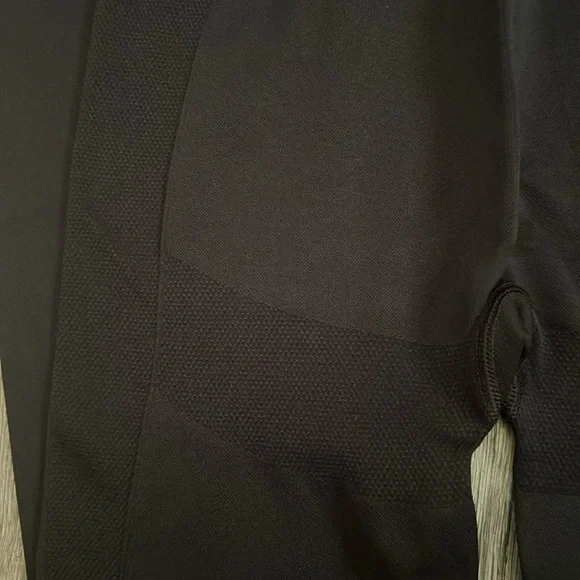 GYMSHARK LEGGINGS - Picture 3 of 10